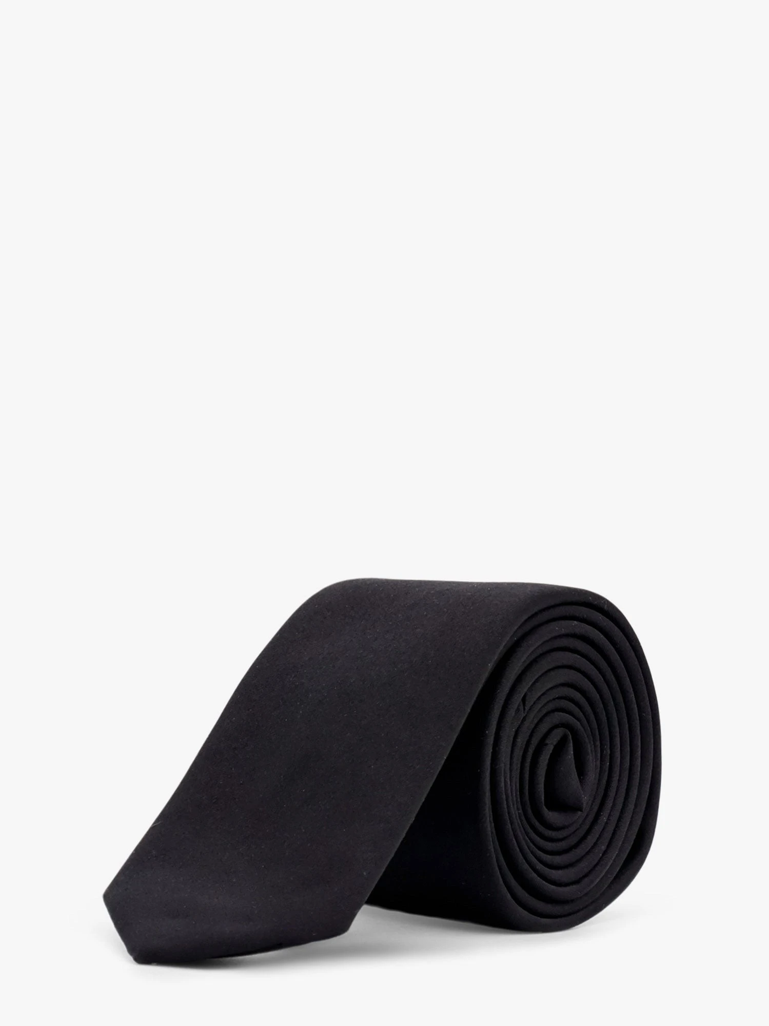 Silk tie.webp