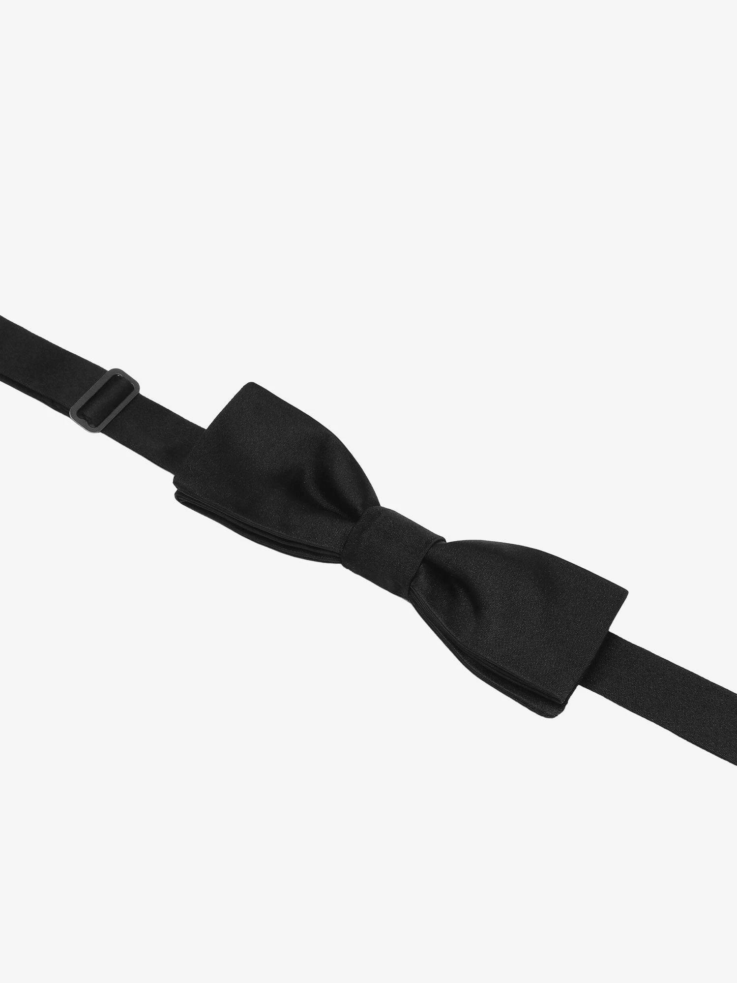 Silk bow tie.webp