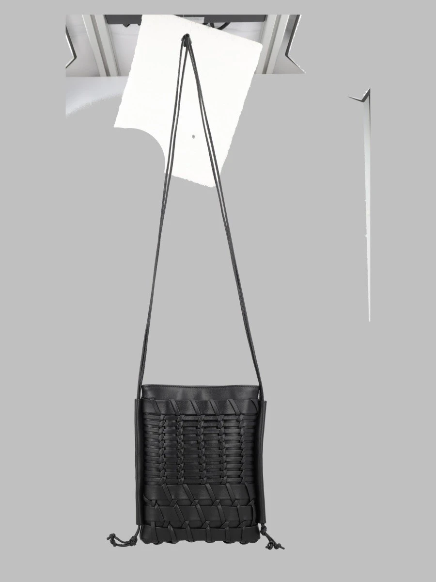 BORSA A TRACOLLA "TRENA" IN PELLE.webp
