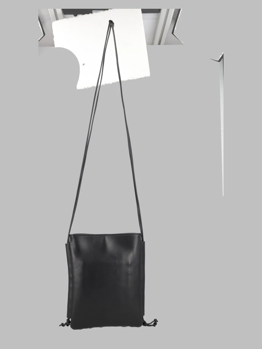 BORSA A TRACOLLA "TRENA" IN PELLE.webp