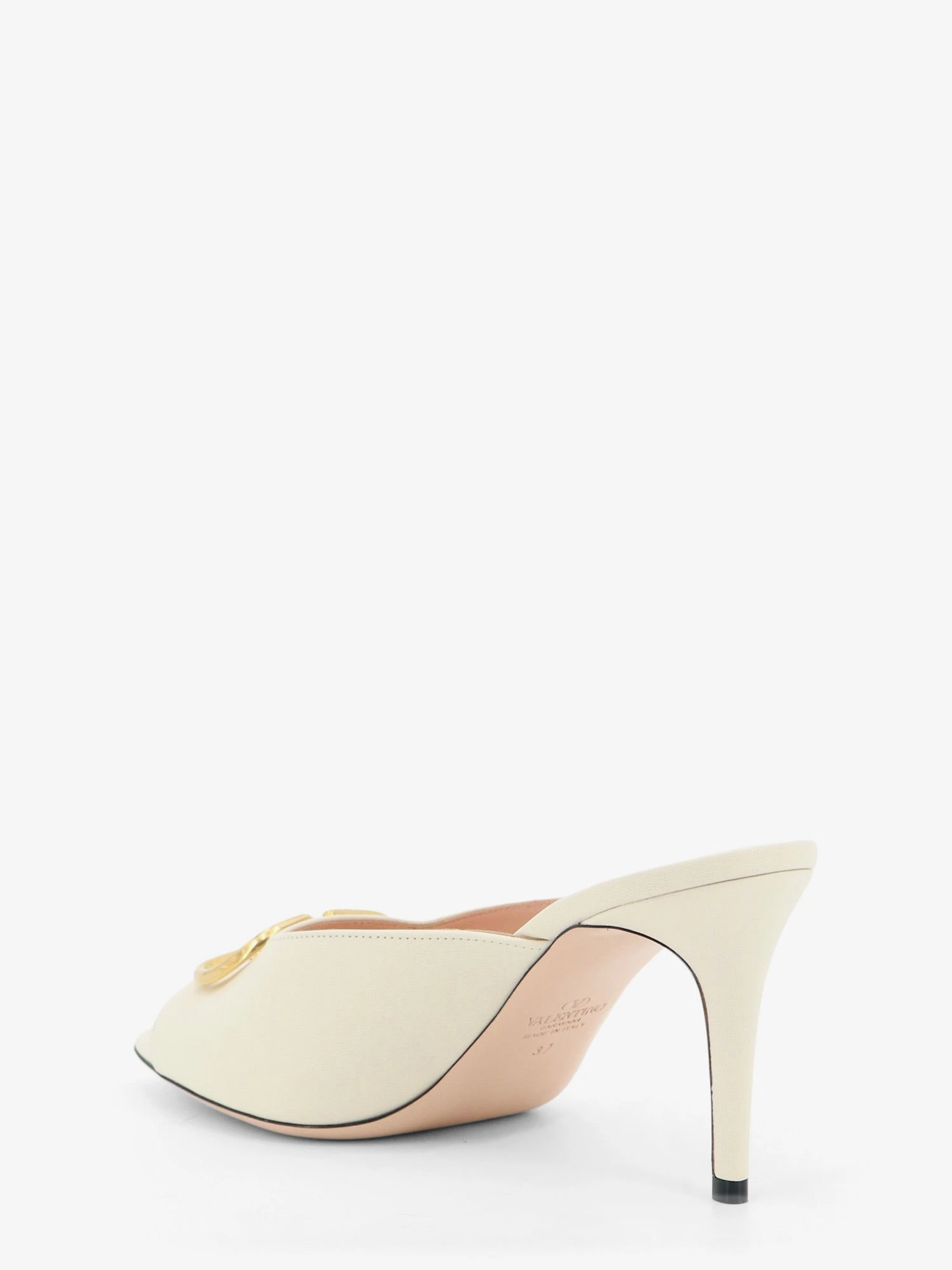 VLogo Signature leather sandals.webp