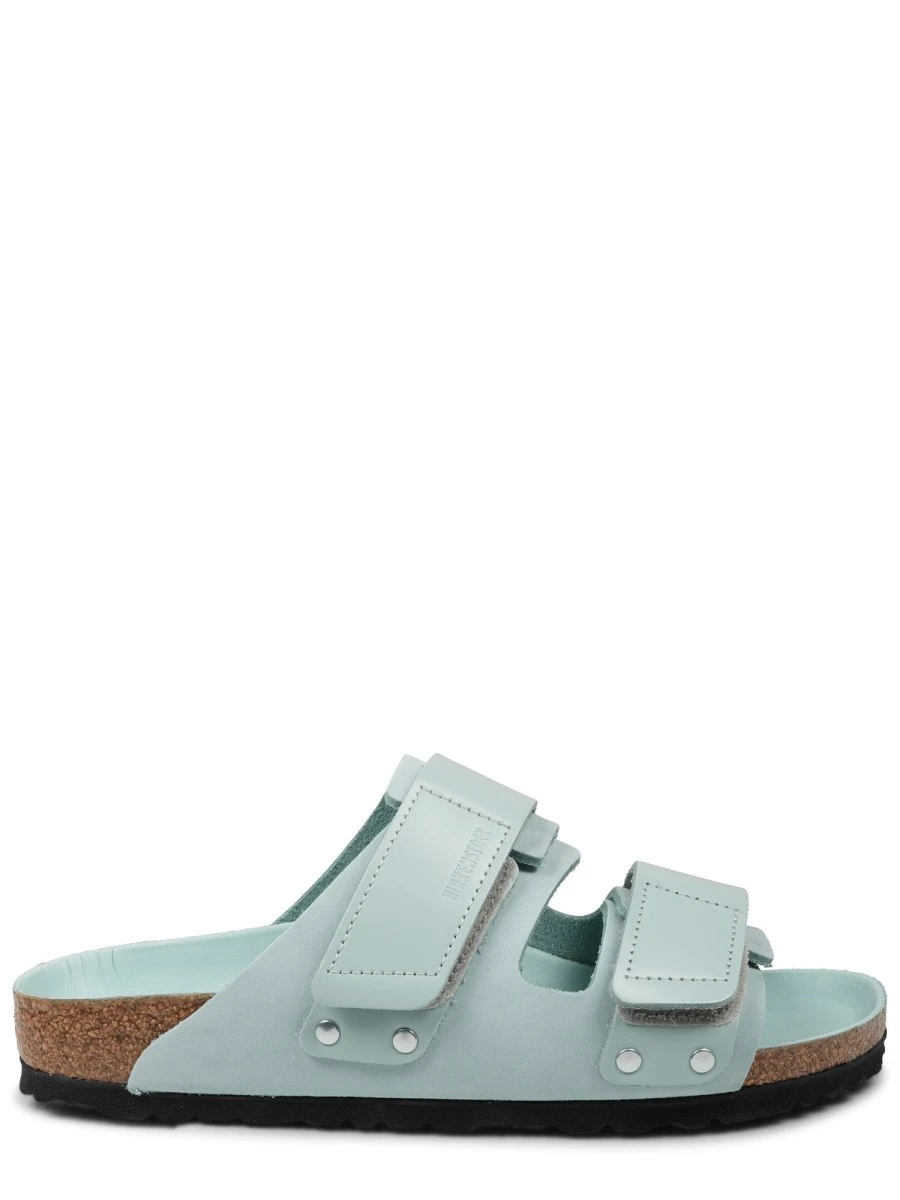 uji sandal.webp