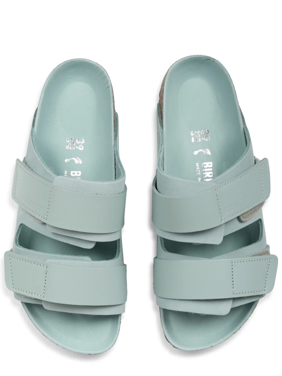 uji sandal.webp