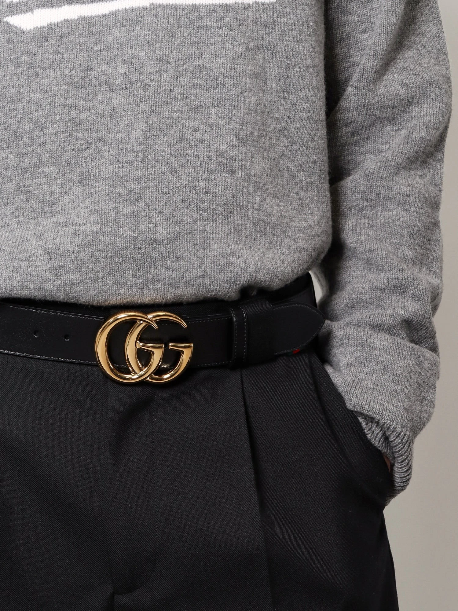 Leather belt.webp