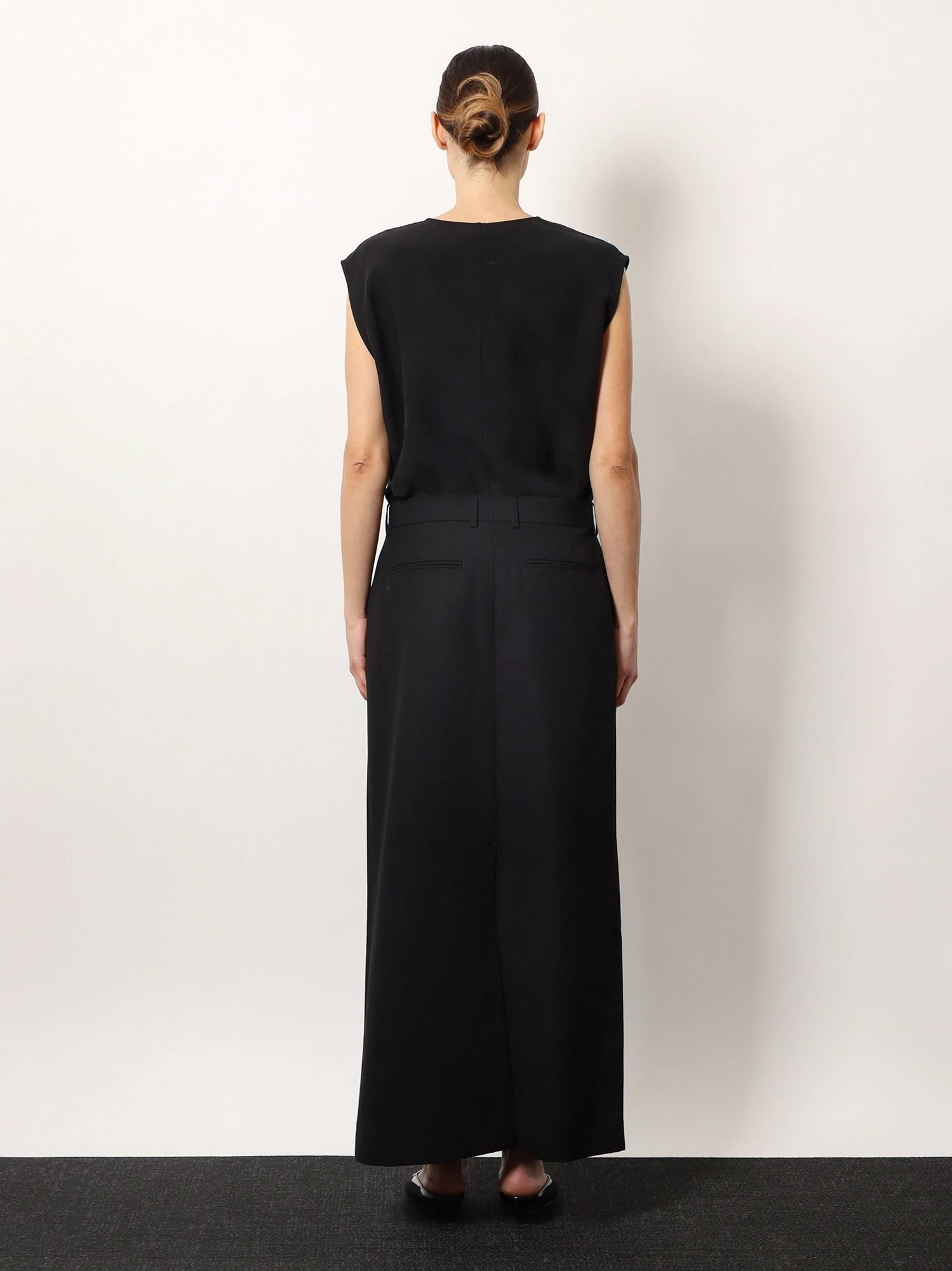 Wool blend skirt.webp