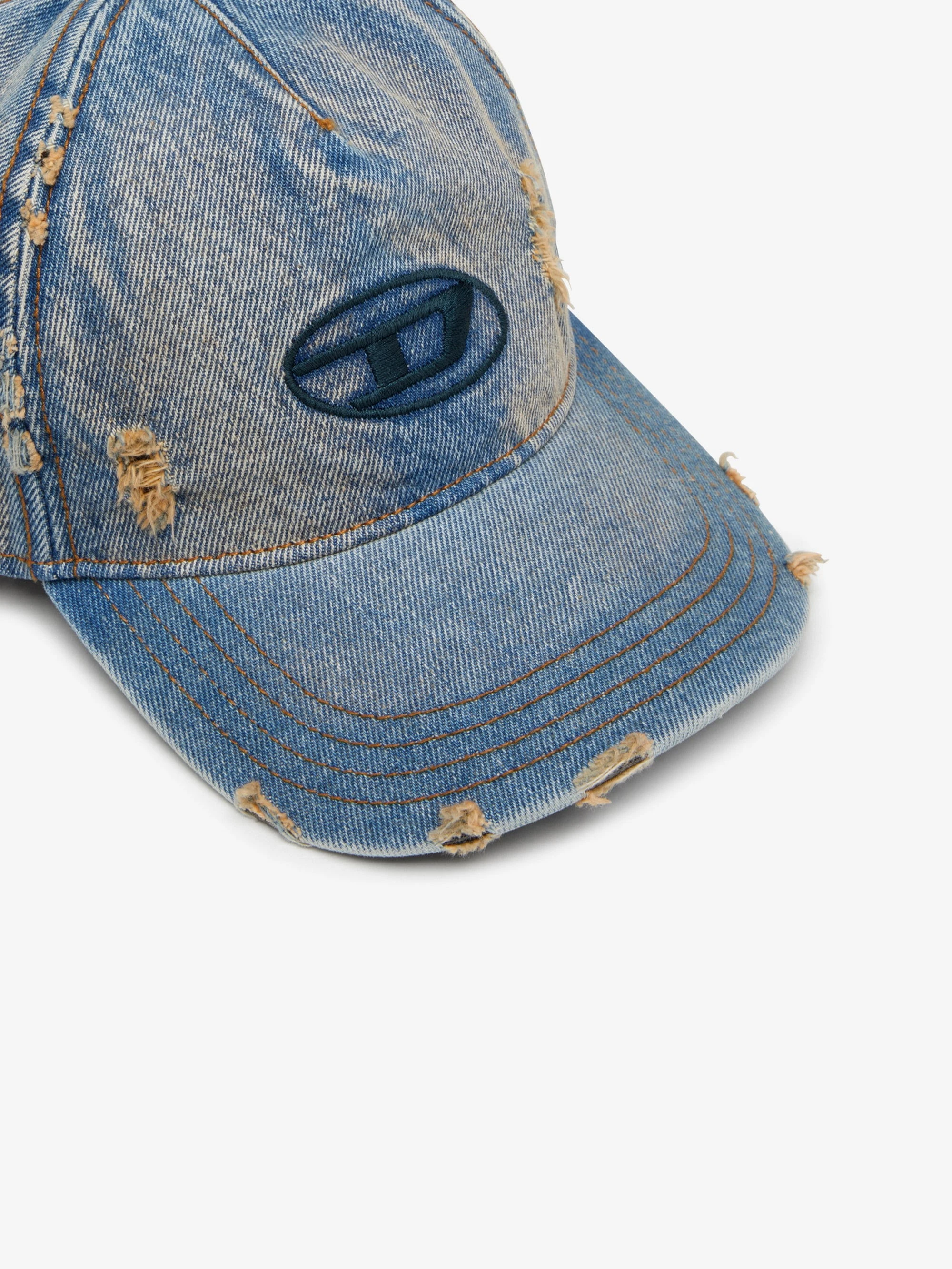 C-enic denim with used effect.webp