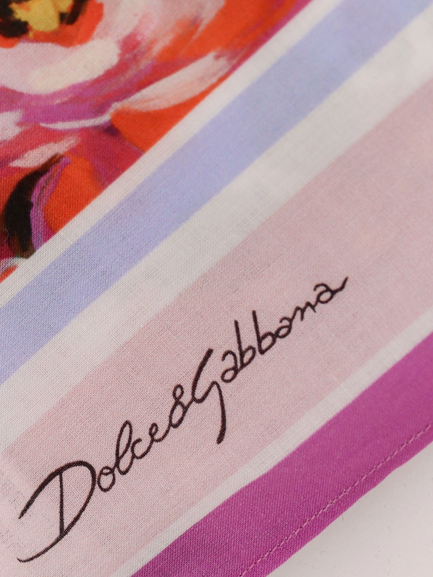 Cotton beach wrap with floral print.webp