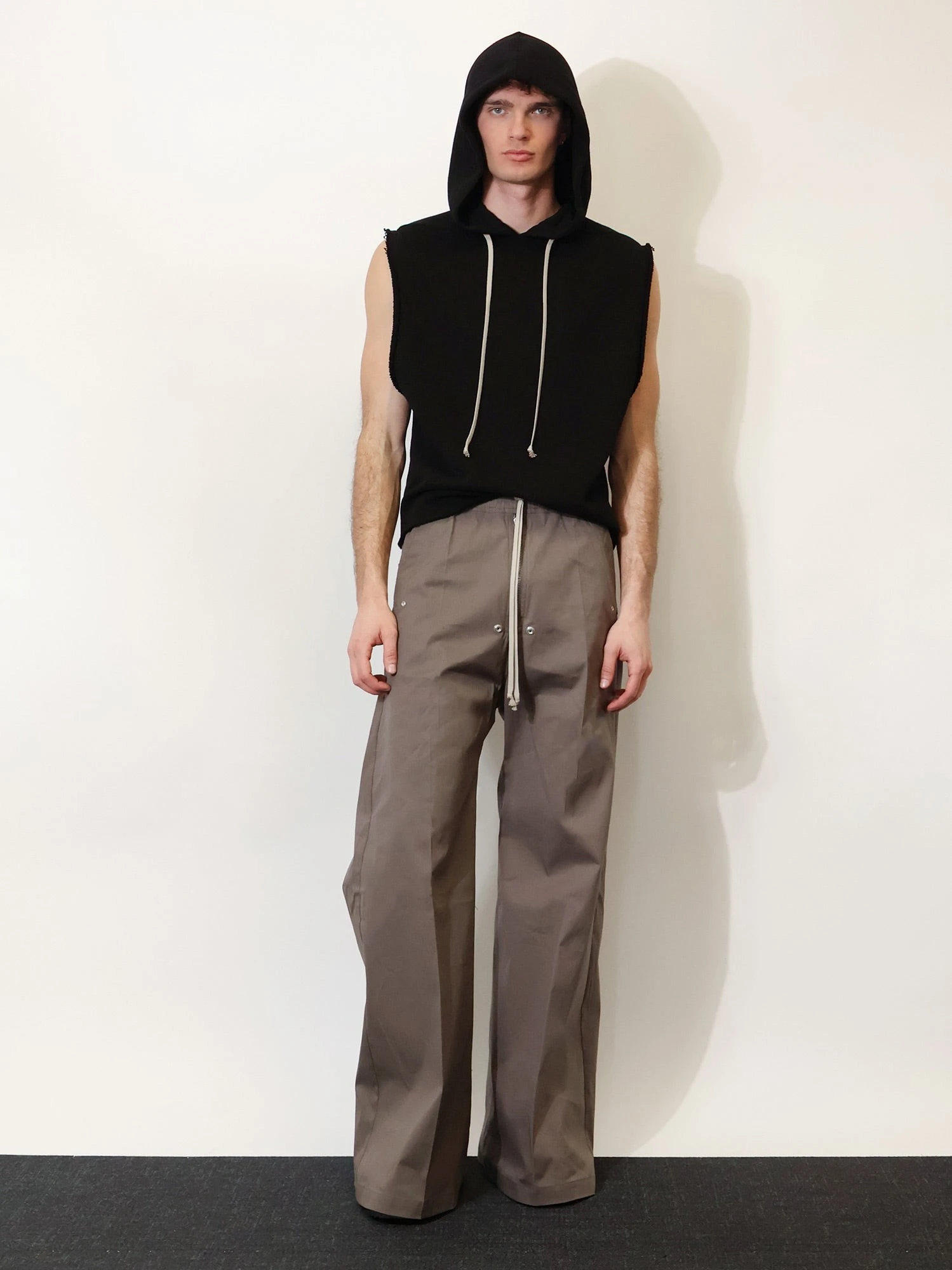Wide Bela certified cotton trousers.webp