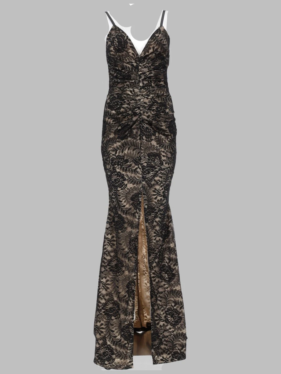 ABITO IN PIZZO.webp