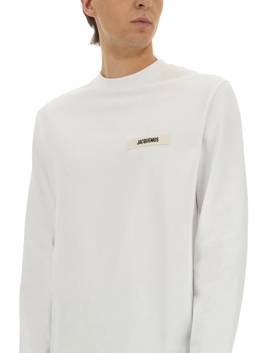 LONG-SLEEVED T-SHIRT.webp