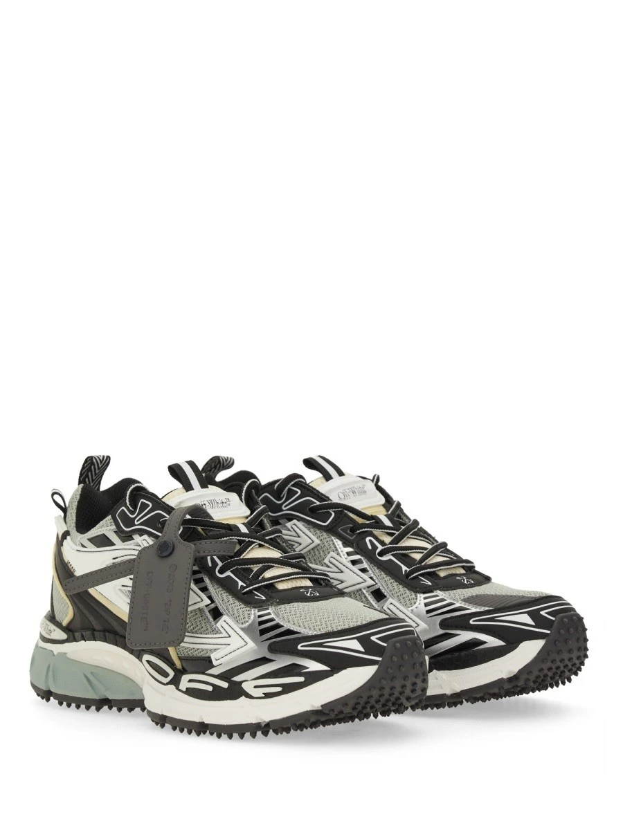 "BE RIGHT BACK" SNEAKER.webp