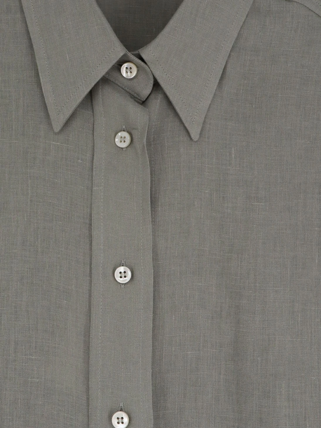 Linen shirt with Monili detail.webp