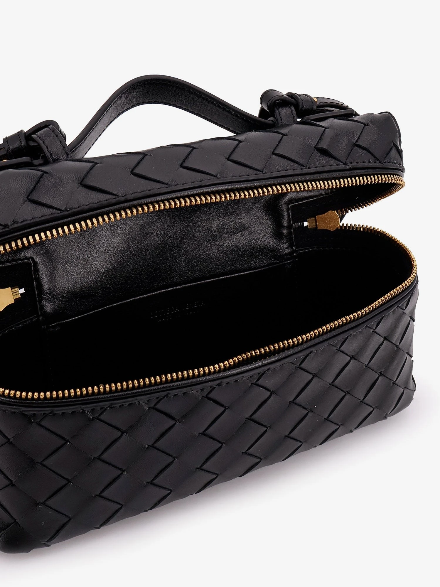 Bang Bang Intrecciato leather vanity case.webp