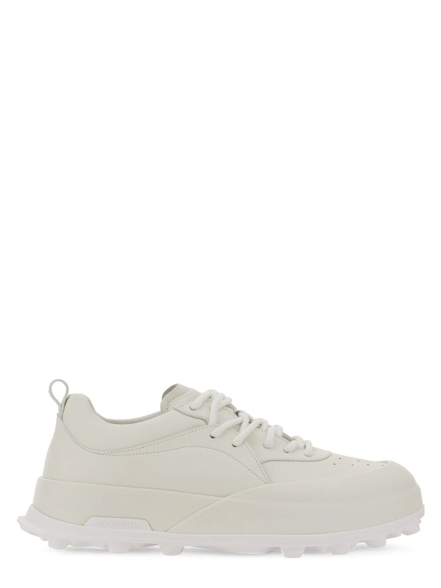 SNEAKER ORB.webp