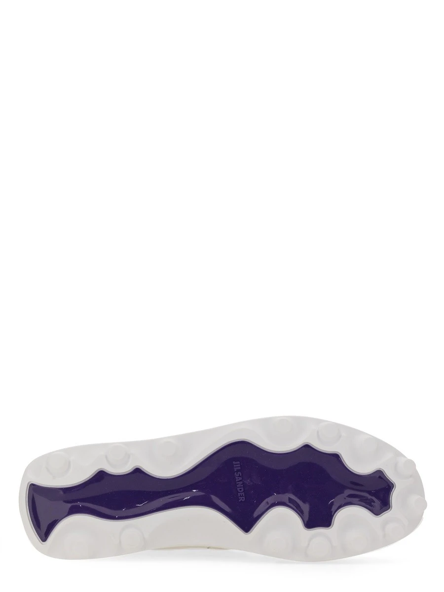 SNEAKER ORB.webp