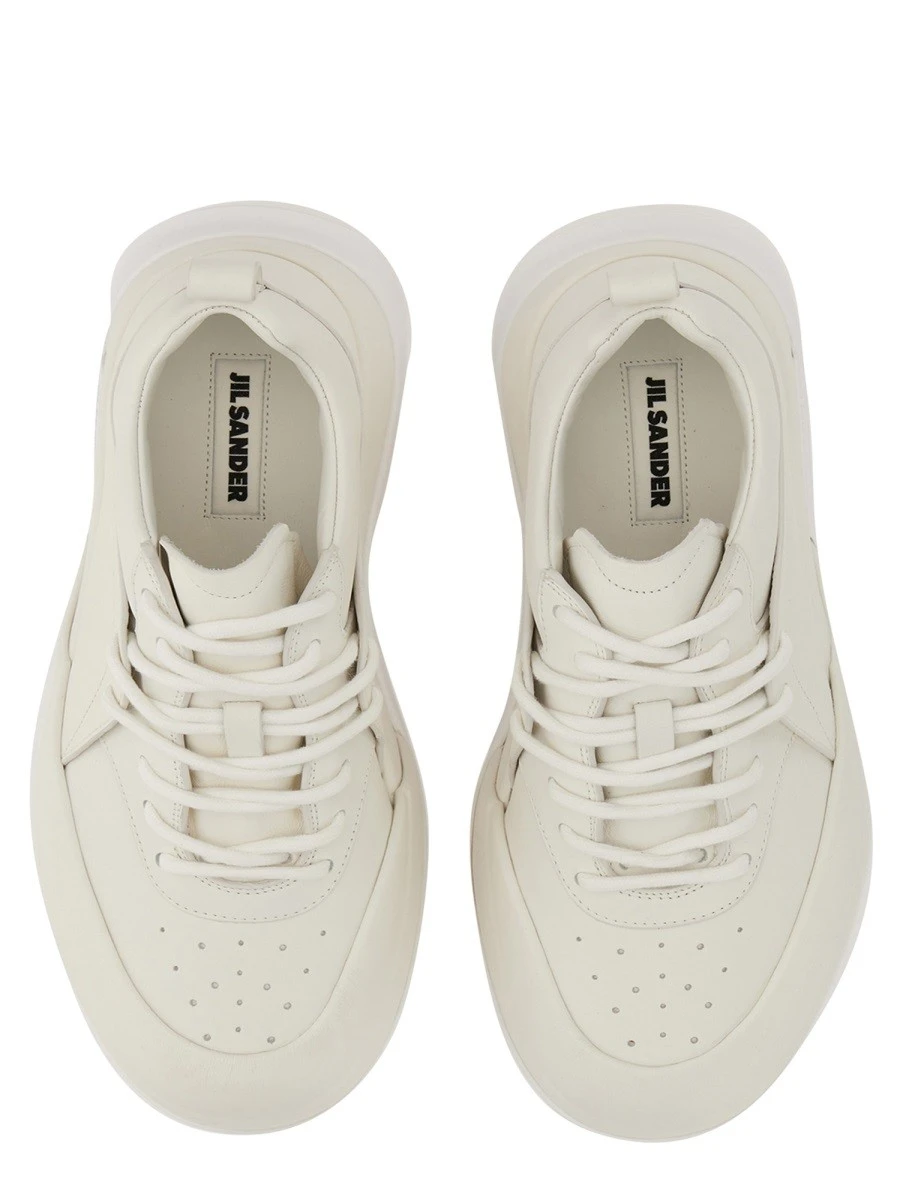 SNEAKER ORB.webp