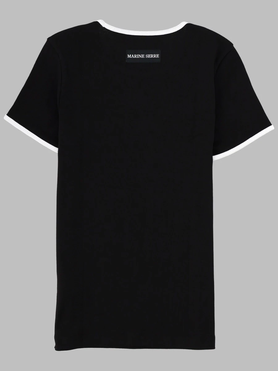 T-SHIRT CON LOGO.webp