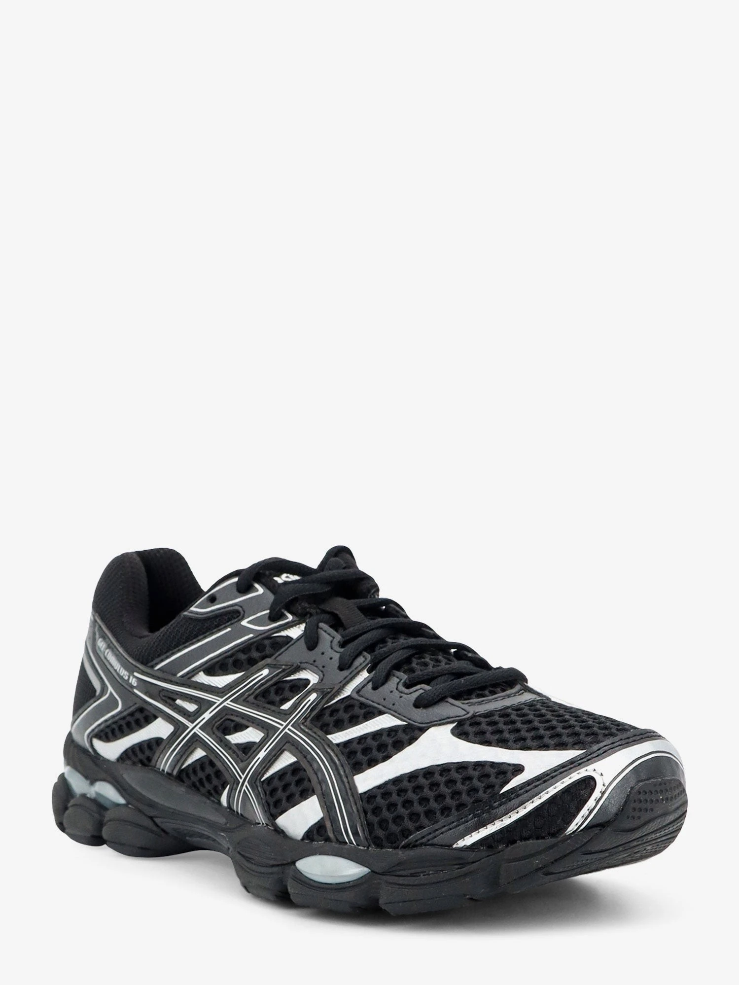 Gel Cumulus 16 mesh sneakers with contrasting inserts.webp