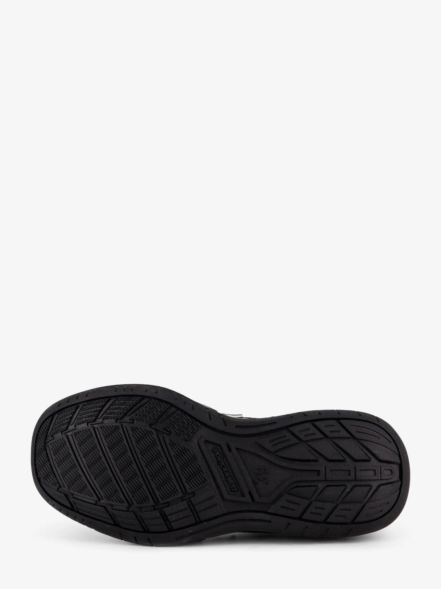 Hamptons Worn-Out low-top leather sneakers.webp