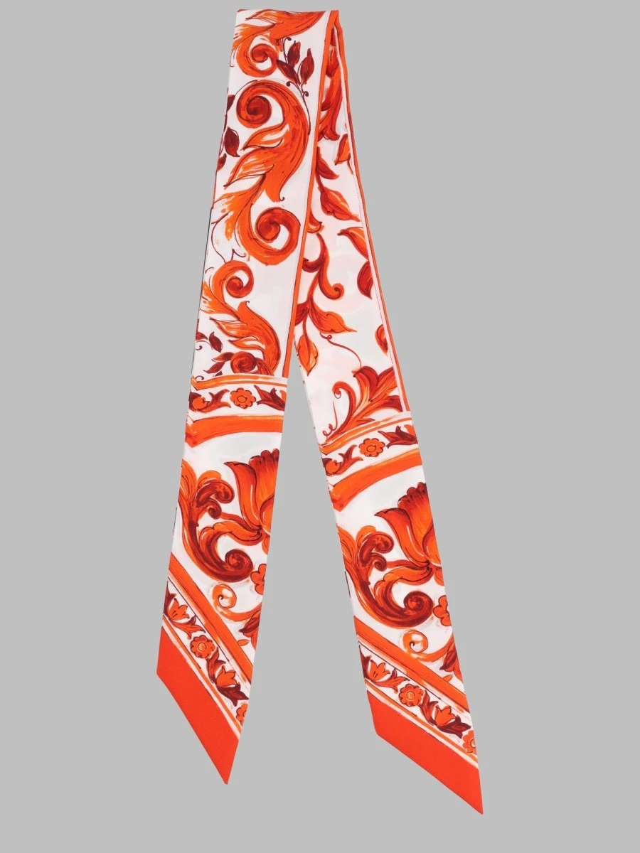FOULARD IN TWILL DI SETA STAMPA MAIOLICA.webp