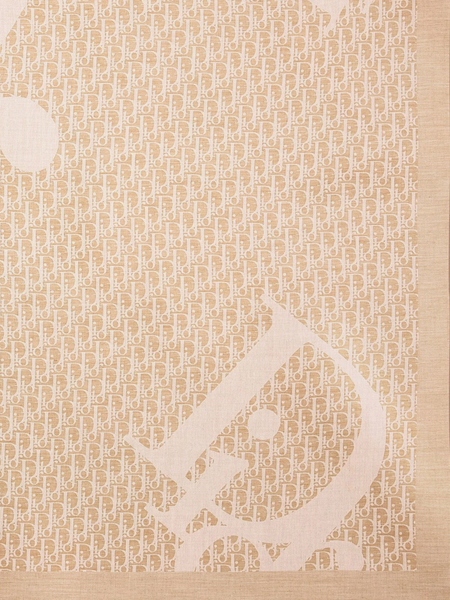 Dior Infini Shawl.webp