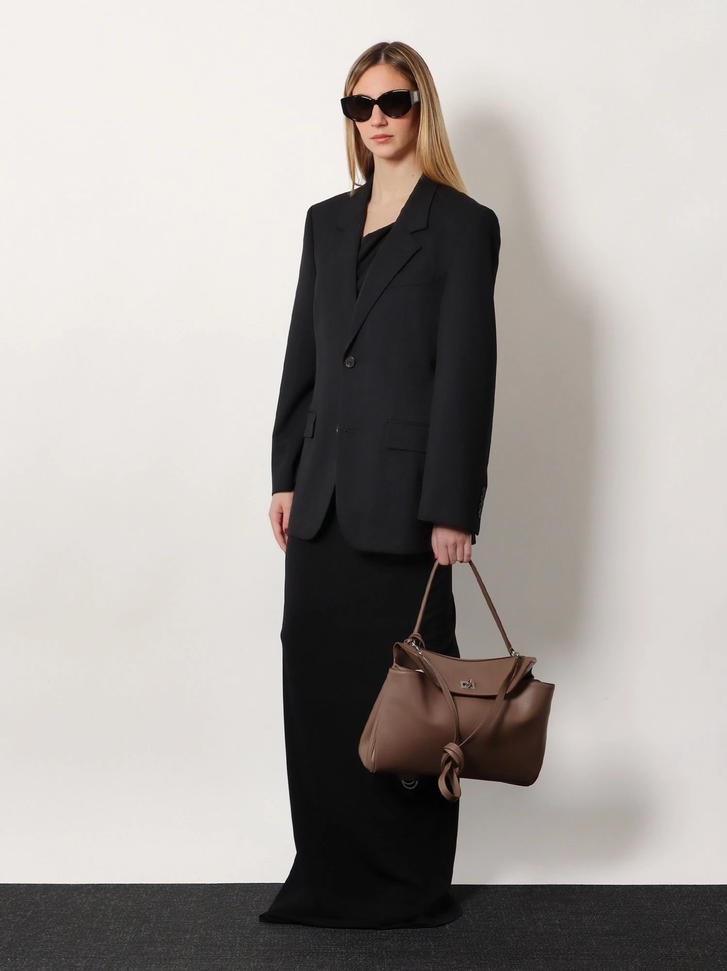 Rodeo Medium leather crossbody bag.webp