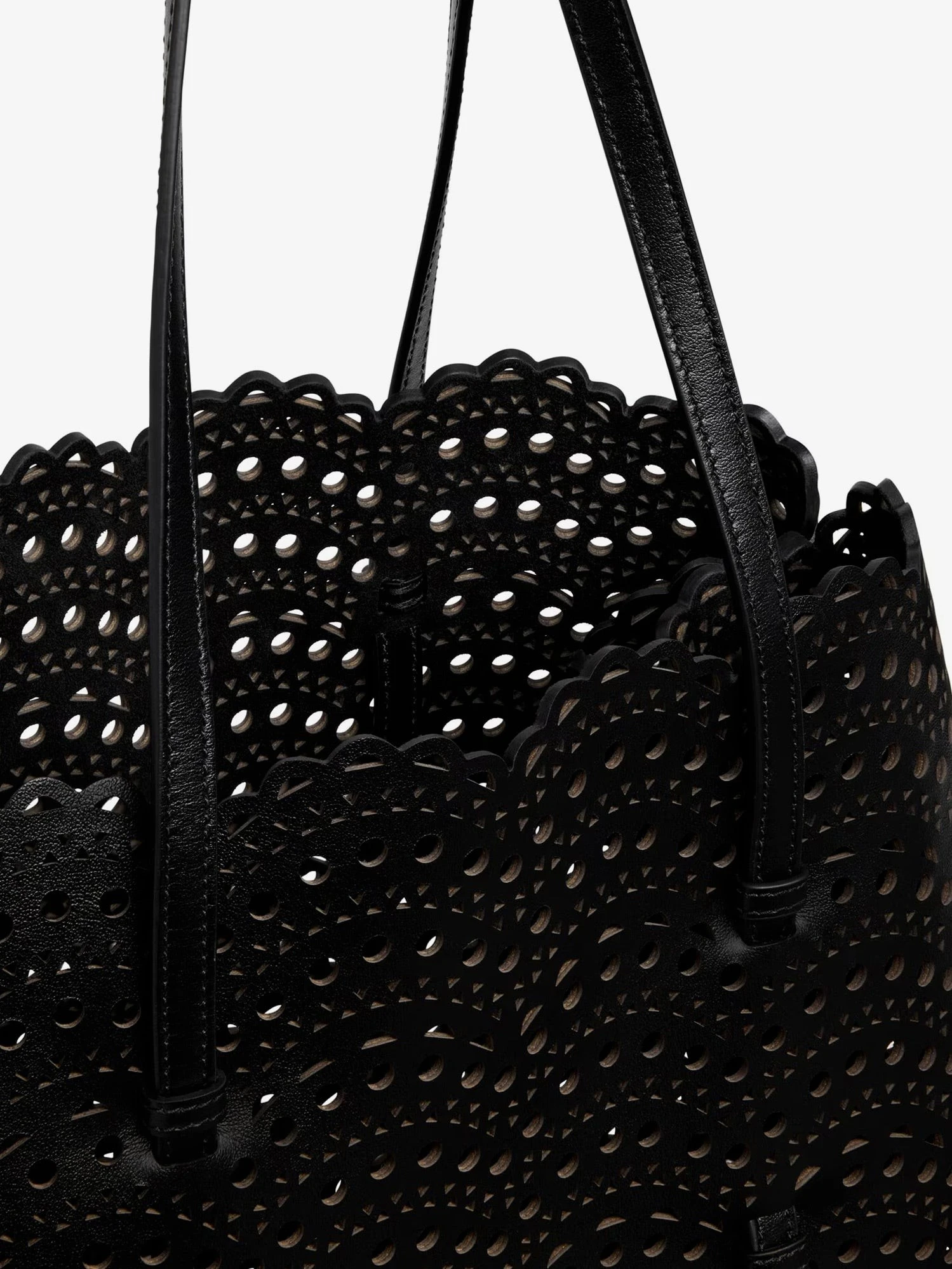 Mina 37 leather shoulder bag with Vienne motif.webp