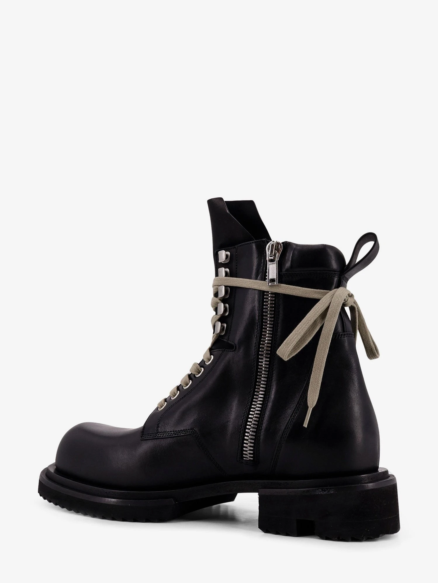 Leather boots.webp