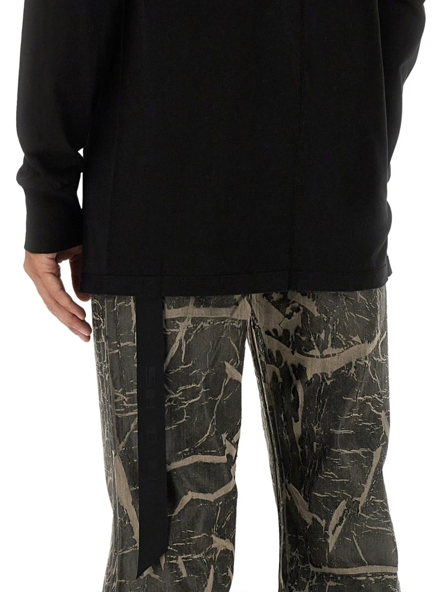 LONG-SLEEVED T-SHIRT.webp