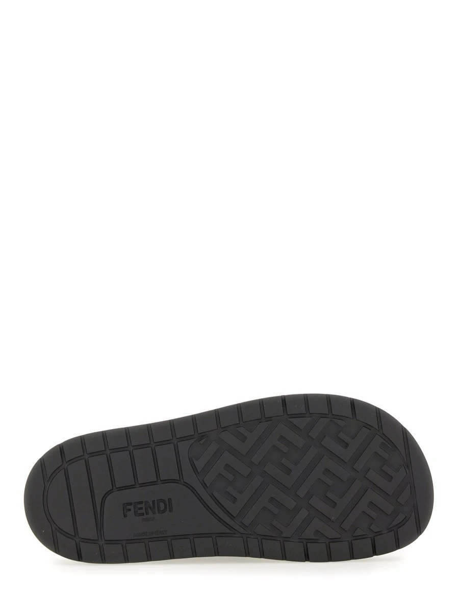 SLIDE SANDAL.webp