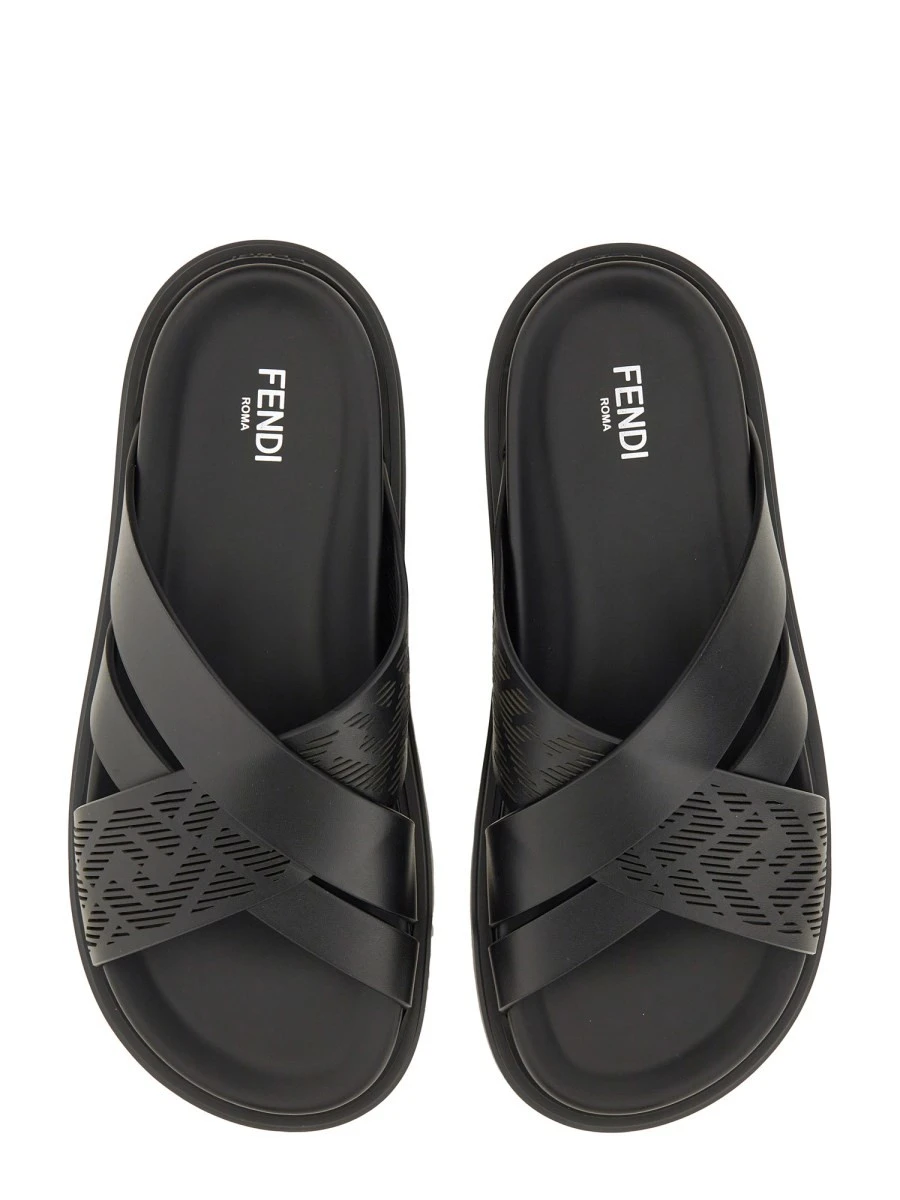 SLIDE SANDAL.webp