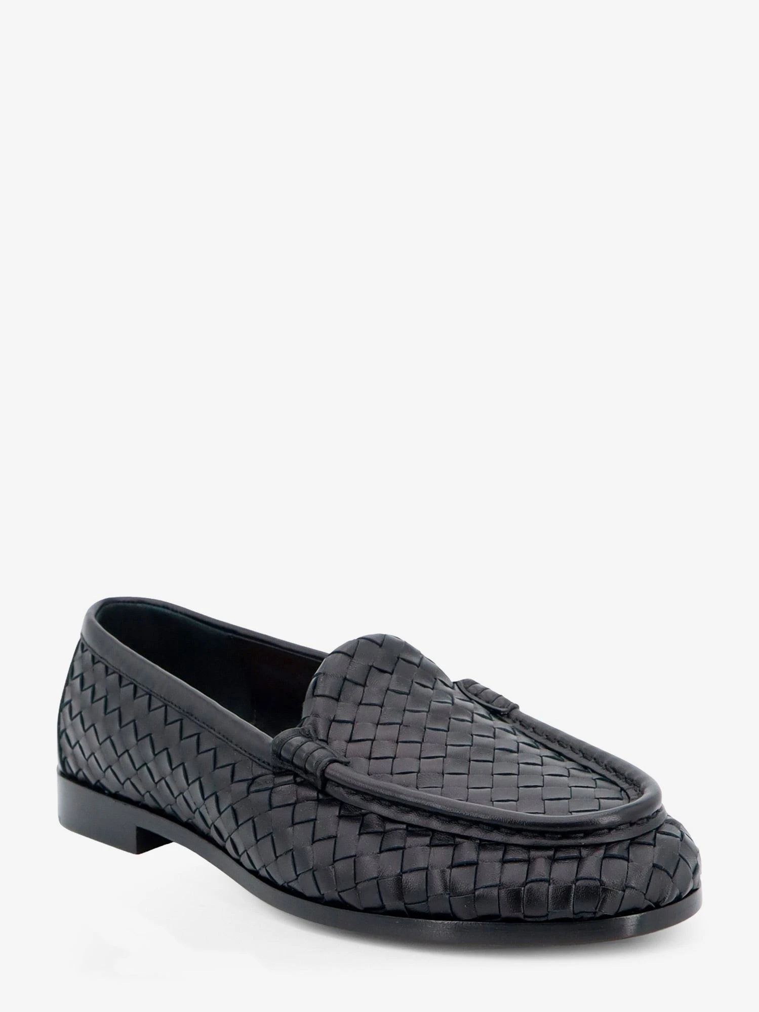Silenzio leather loafers with Intrecciato motif.webp