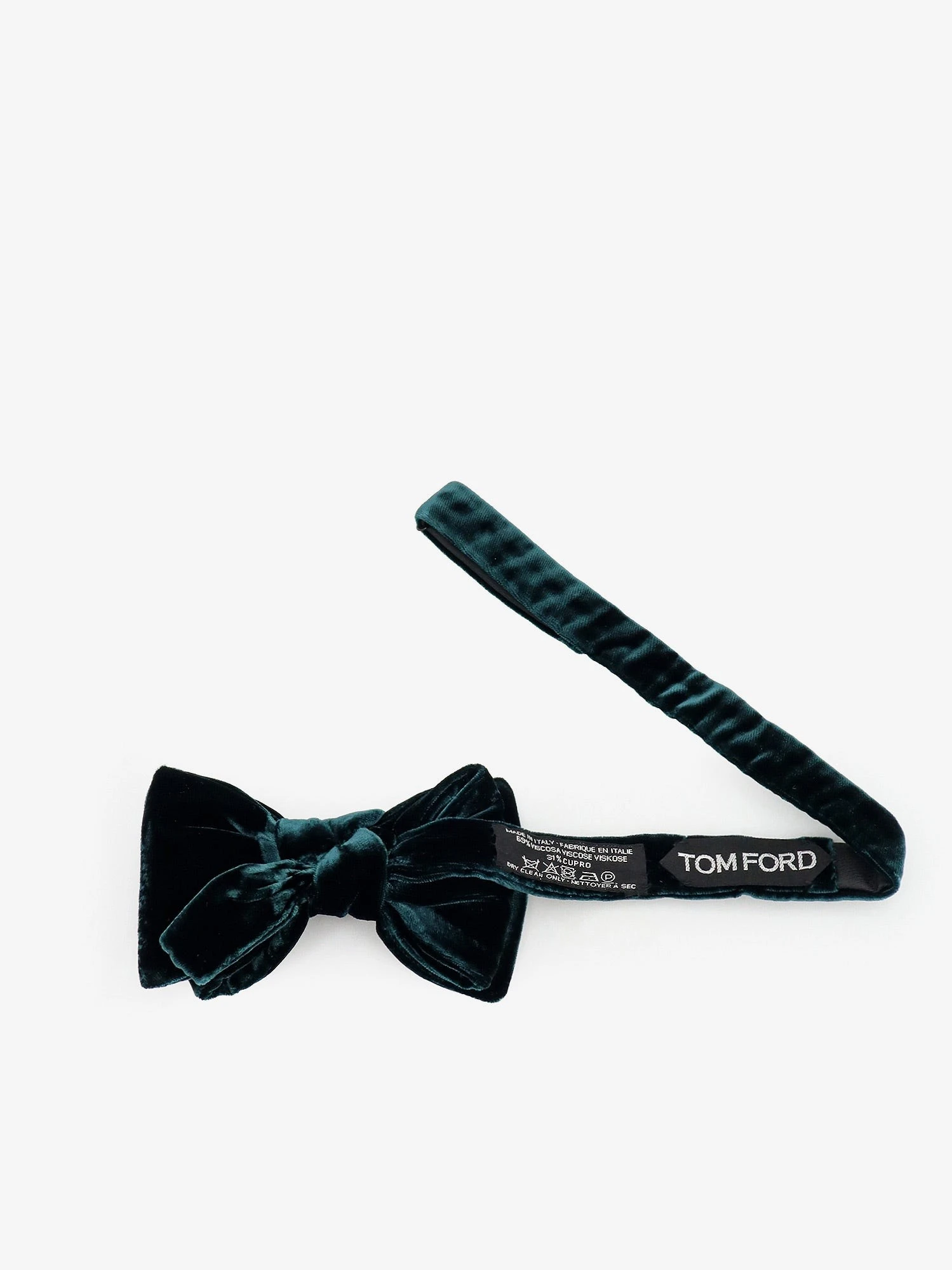 Velvet Bow Tie.webp