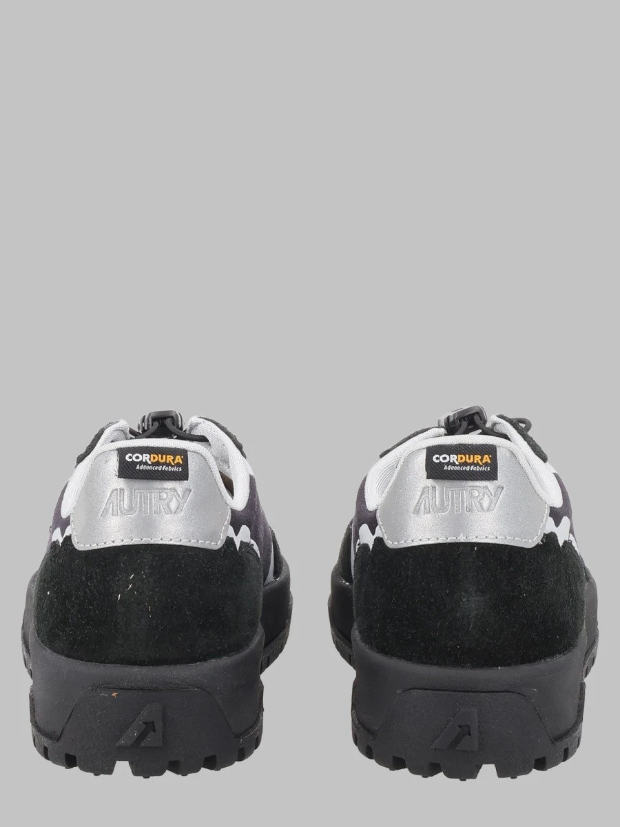 SNEAKER "WILDPACE LOW".webp