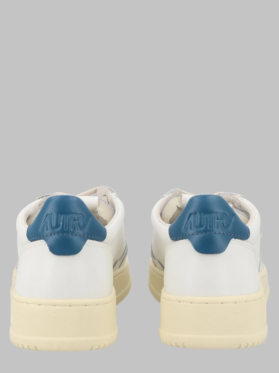 SNEAKER "MEDALIST LOW".webp