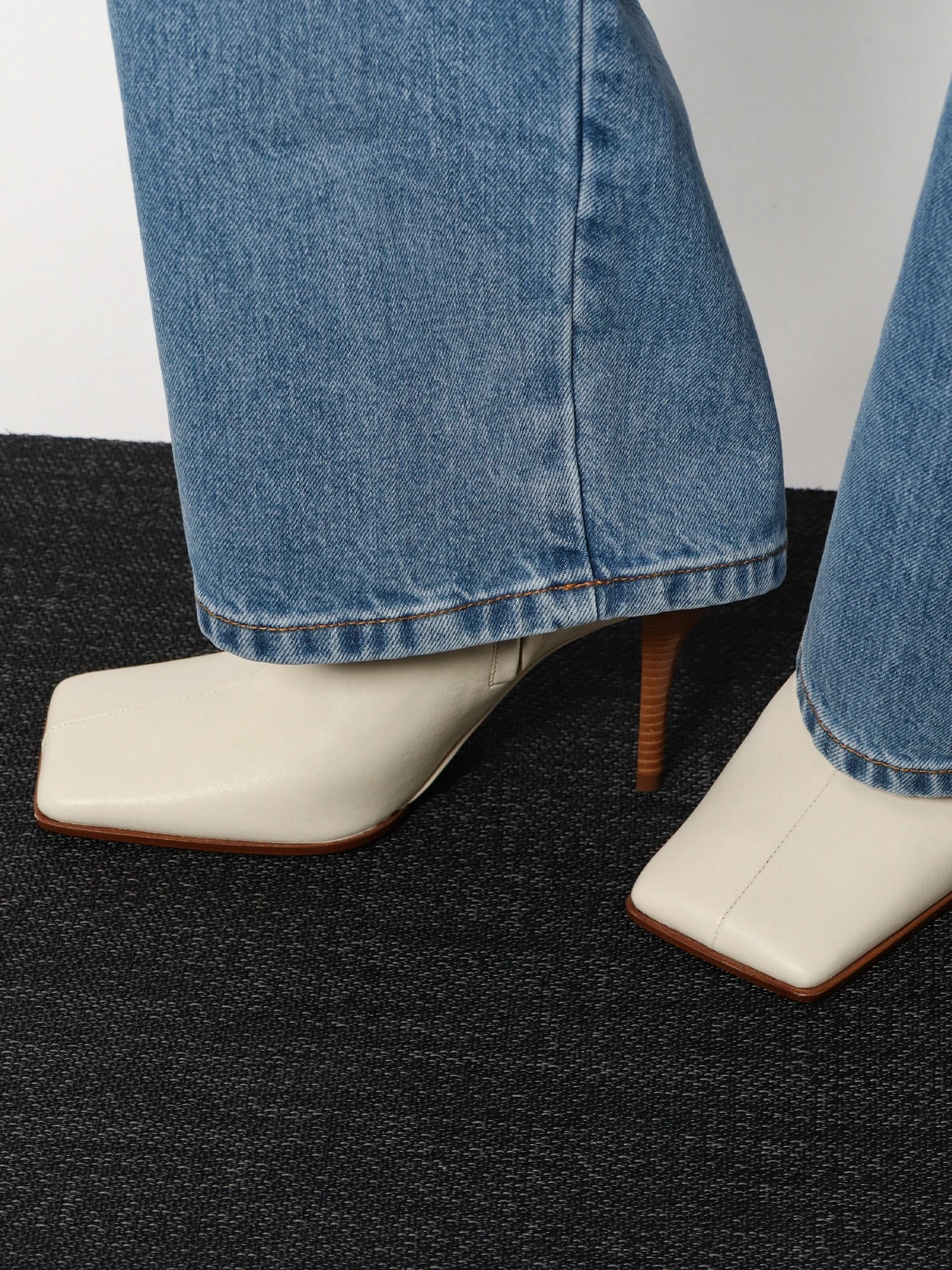 Leather boots.webp