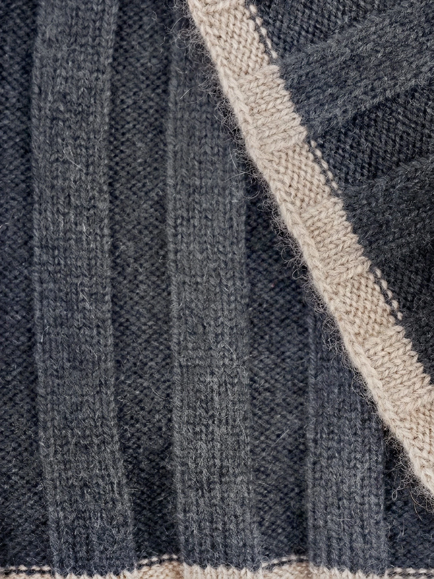 Cashmere scarf.webp