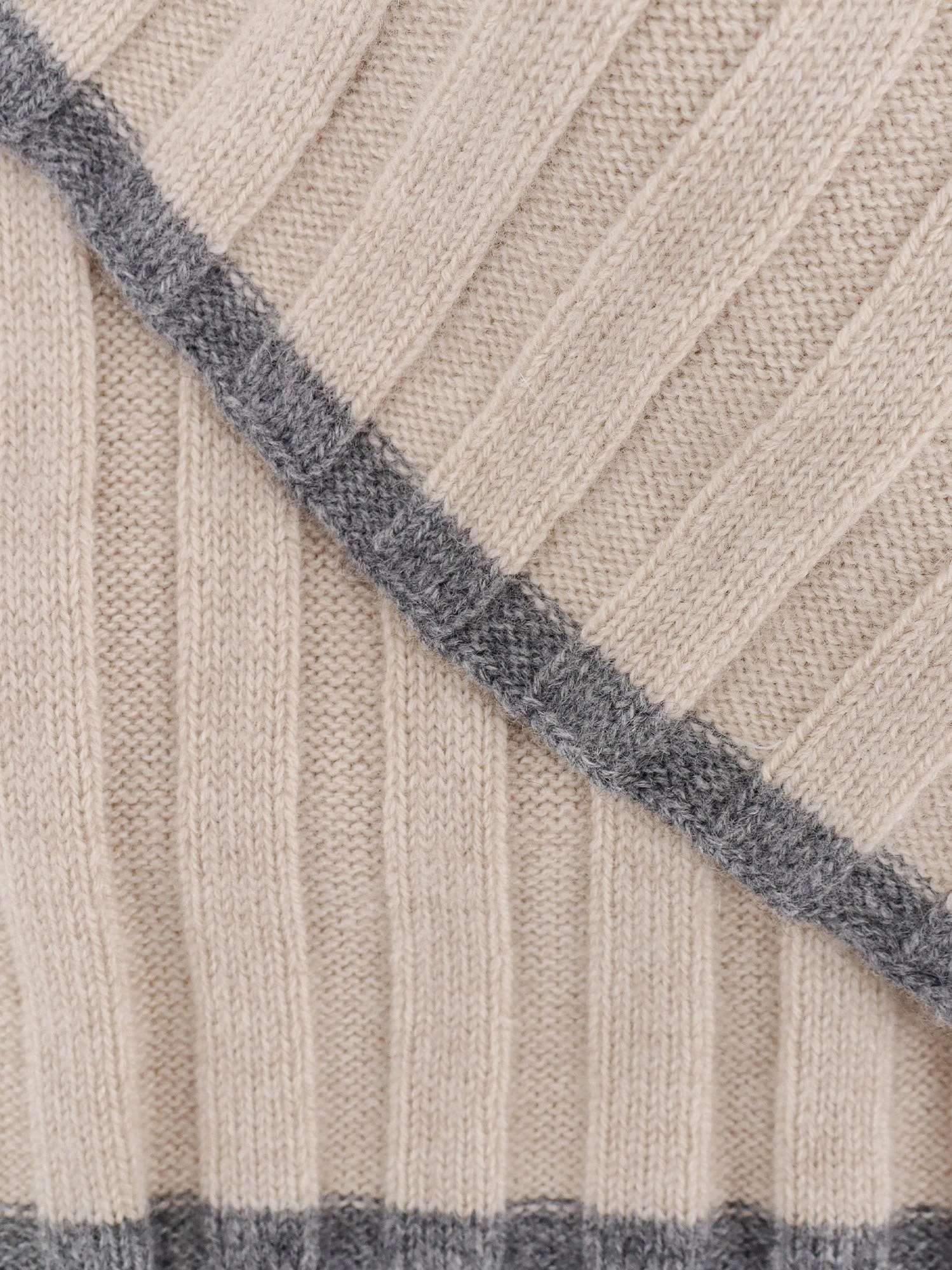 Cashmere scarf.webp