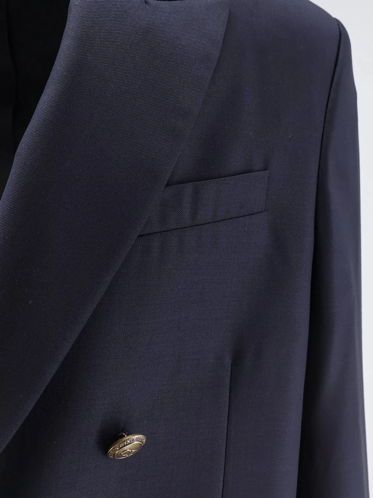 Double-breasted virgin wool blazer.webp