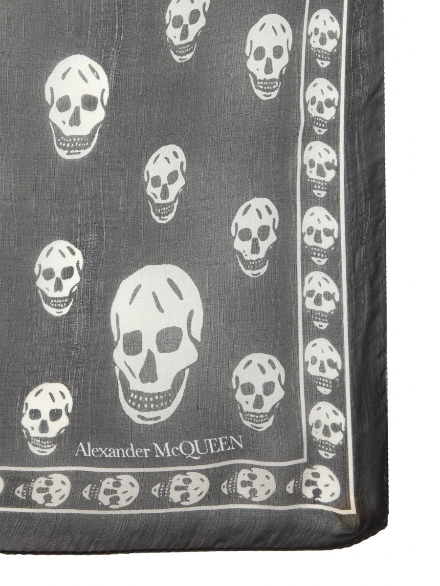 FOULARD SKULL CLASSICO.webp
