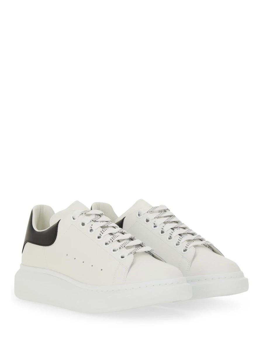 SNEAKER OVERSIZE.webp