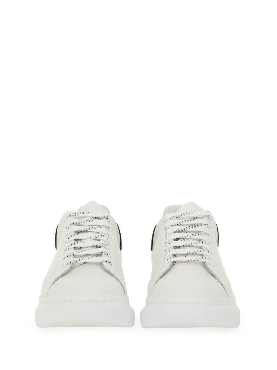 SNEAKER OVERSIZE.webp