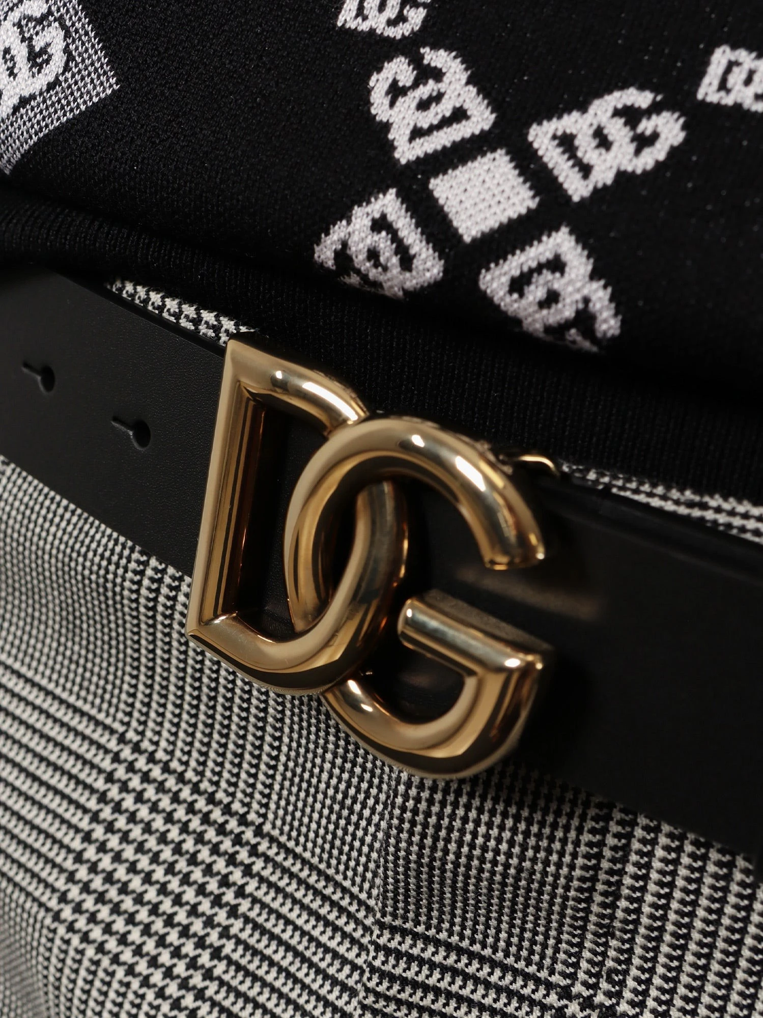 Leather belt.webp
