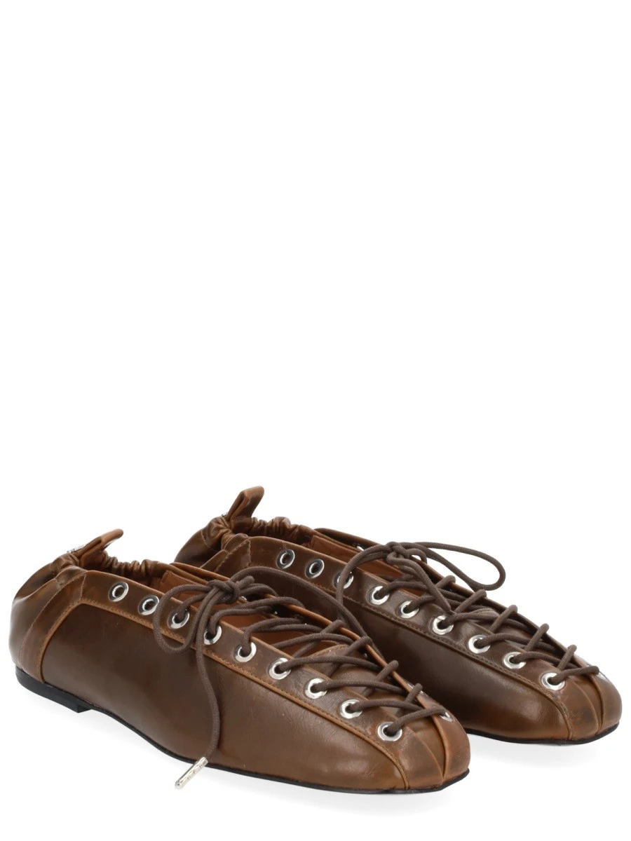 BALLERINA WITH LACES.webp