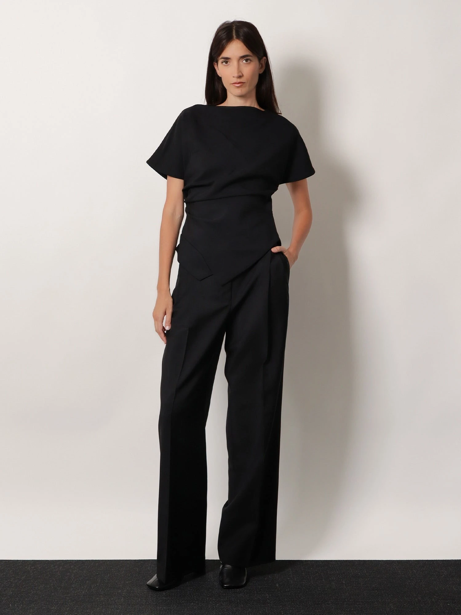 Midwaist wool blend trousers.webp