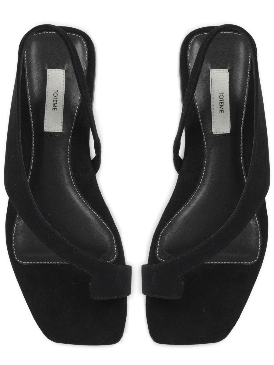 SUEDE SANDAL.webp