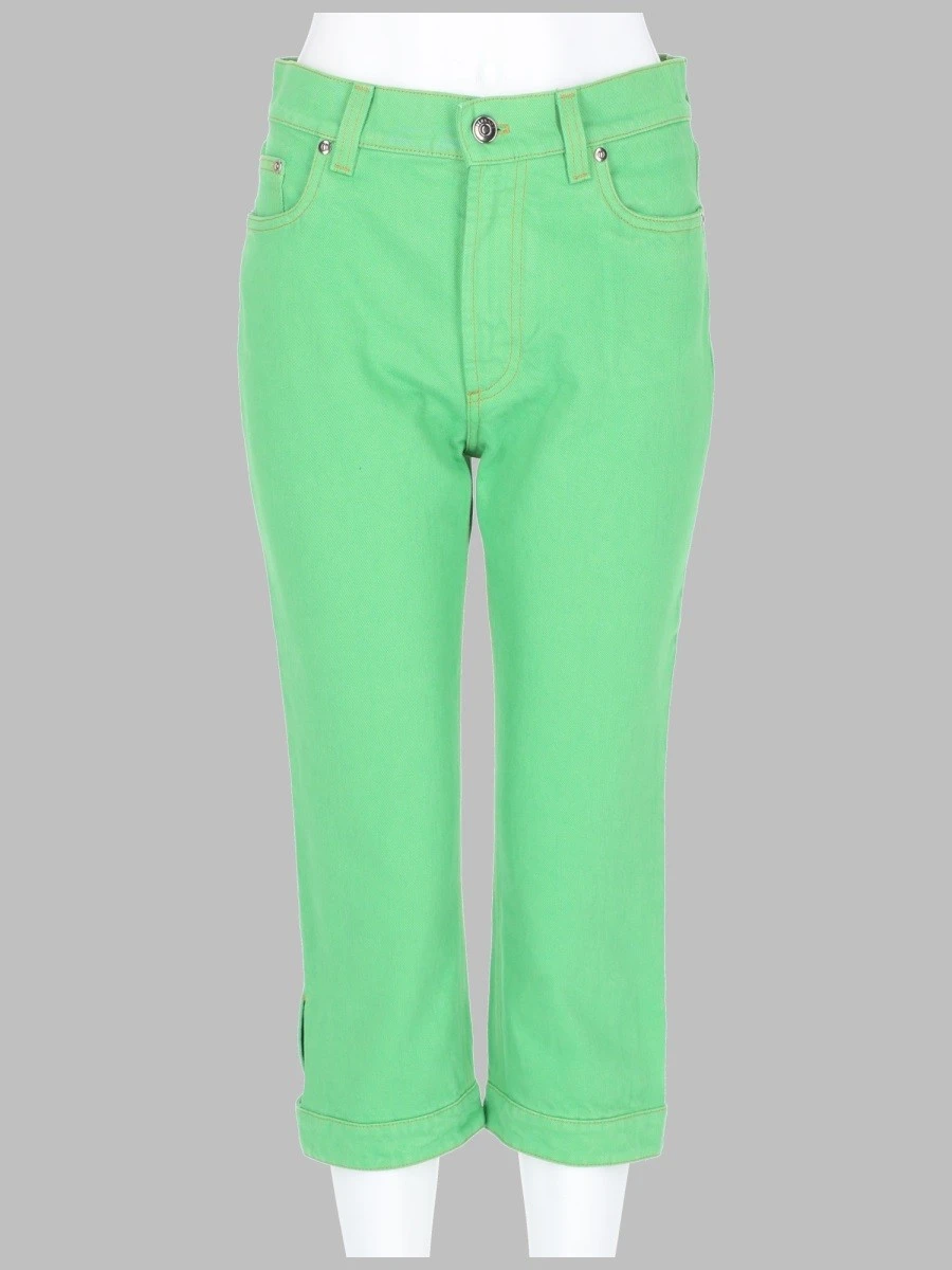 JEANS "CAPRI" CON PATCH MEDUSA.webp