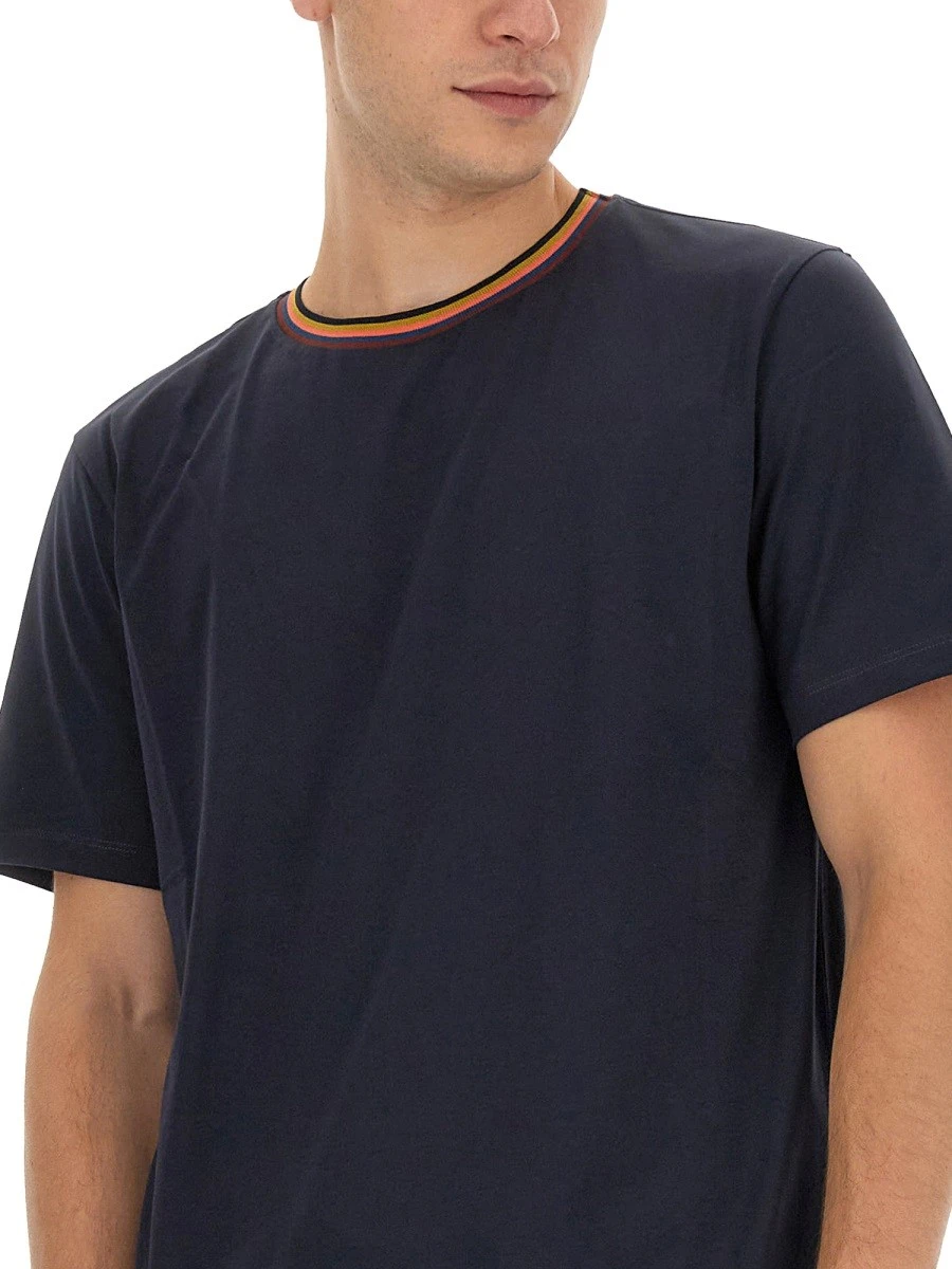 T-SHIRT CON COLLO STRIPES LOGO.webp
