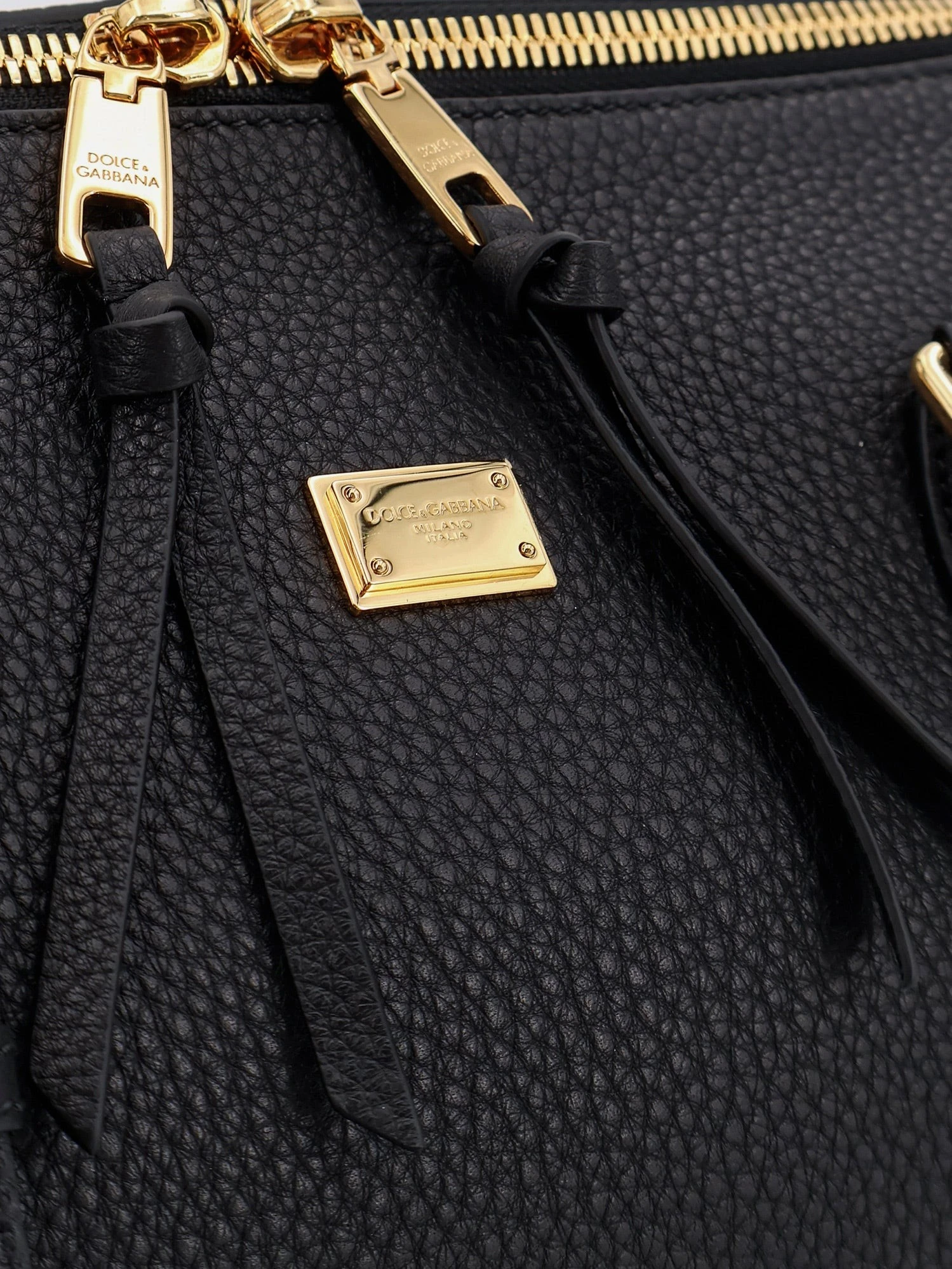 Vittoria leather handbag.webp