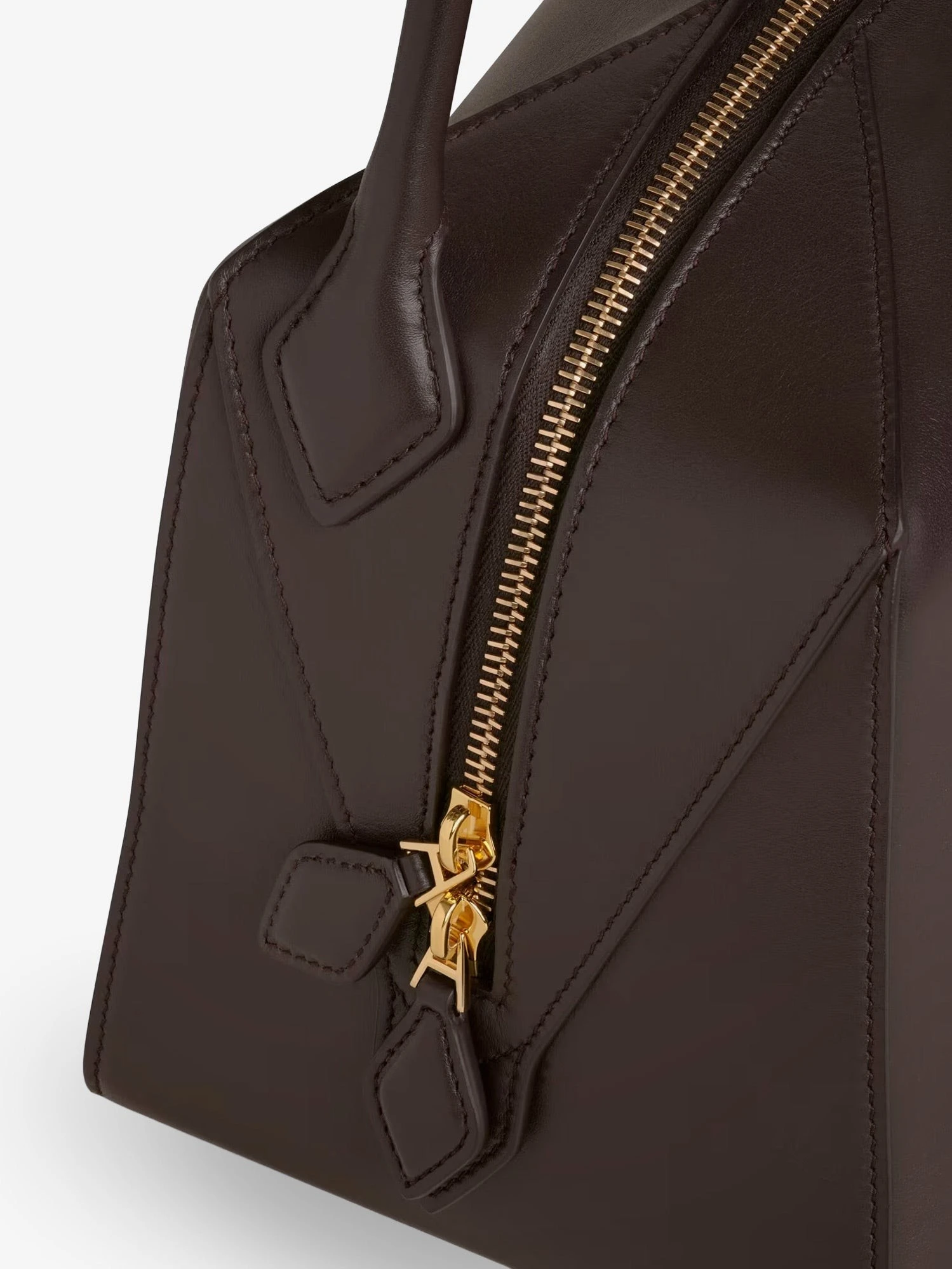 Bouledogue leather shoulder bag.webp
